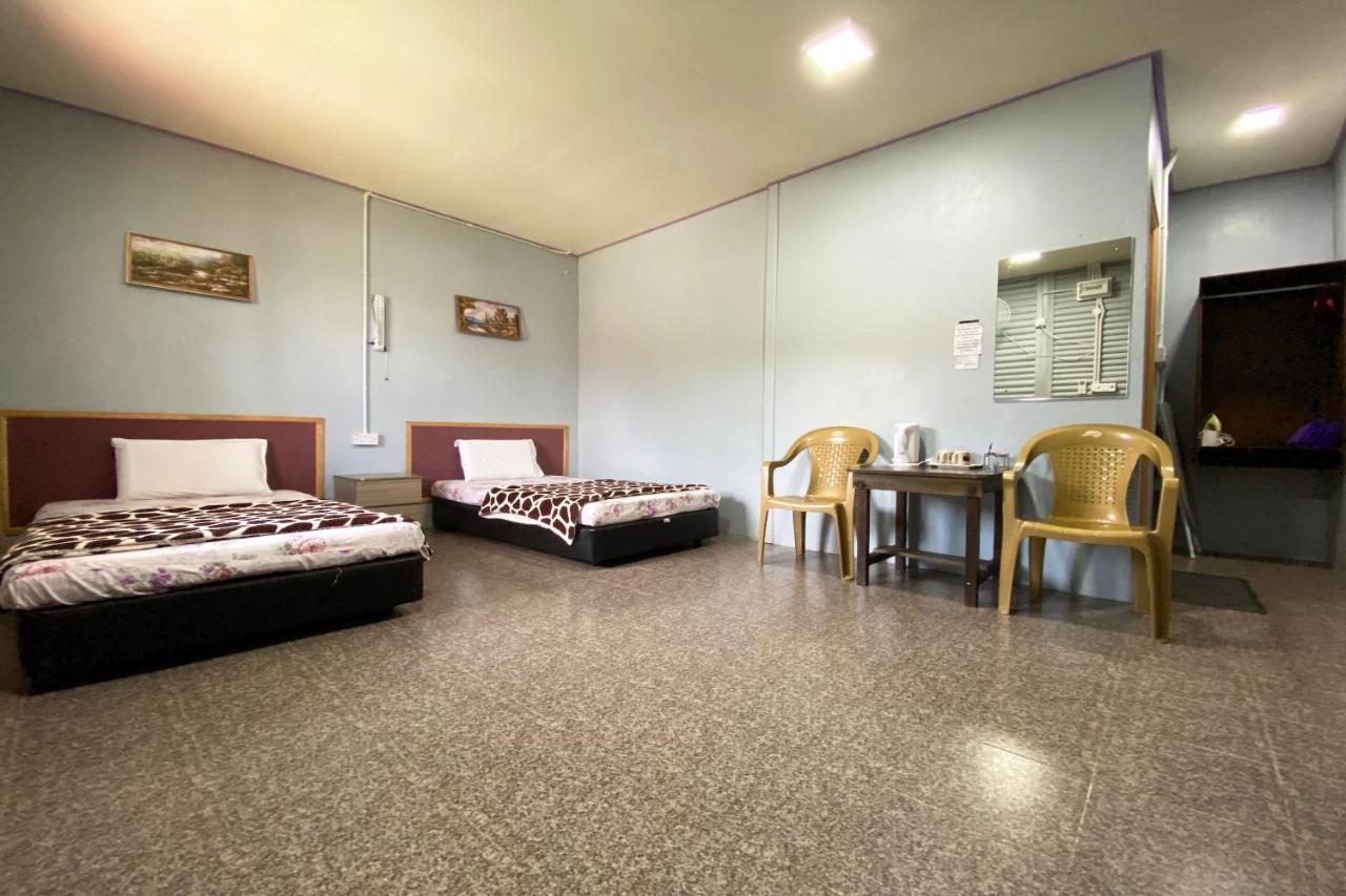Oyo 90284 Kampung Stay Kilimu Ranau Bagian luar foto