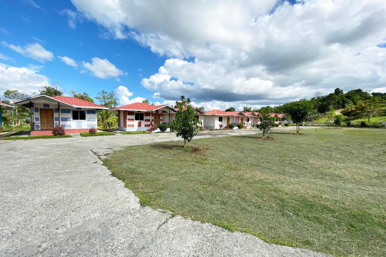 Oyo 90284 Kampung Stay Kilimu Ranau Bagian luar foto