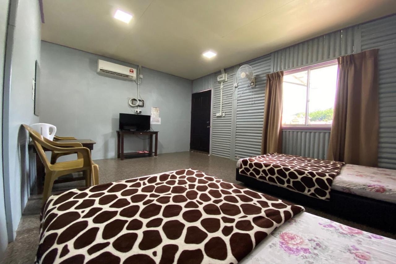 Oyo 90284 Kampung Stay Kilimu Ranau Bagian luar foto