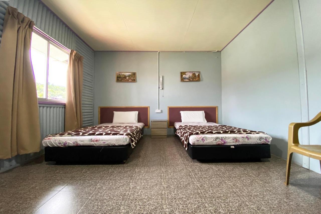 Oyo 90284 Kampung Stay Kilimu Ranau Bagian luar foto